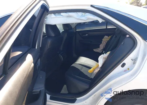 2015 Toyota Camry Se z USA, uszkodzony, nr VIN 4T1BF1FK8FU087391